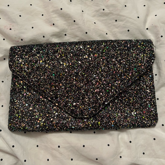 3/$25 Sparkly clutch - Picture 1 of 3